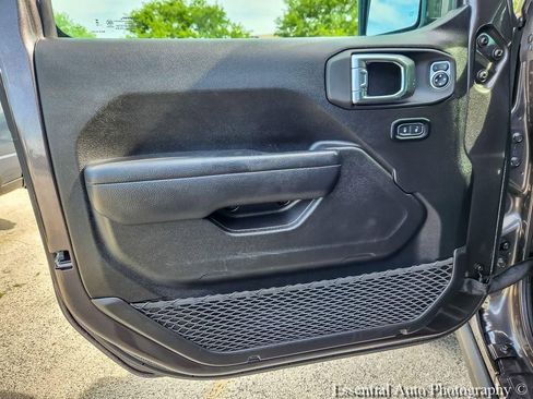 Used 2025 Jeep Wrangler Unlimited Sport S 4xe AWD/4WD image 19