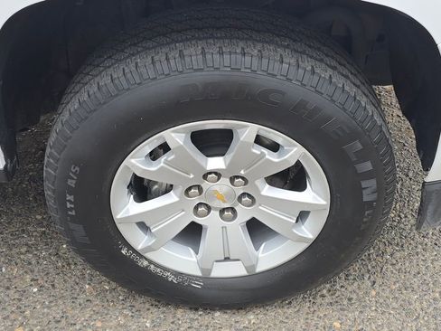 Used 2020 Chevrolet Colorado LT AWD/4WD image 45
