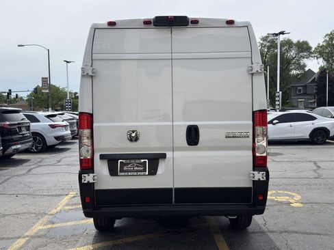 Used 2026 RAM ProMaster 2500 w/ Convenience Group FWD image 5
