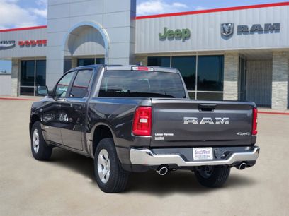 New 2026 RAM 1500 4x4 Crew Cab