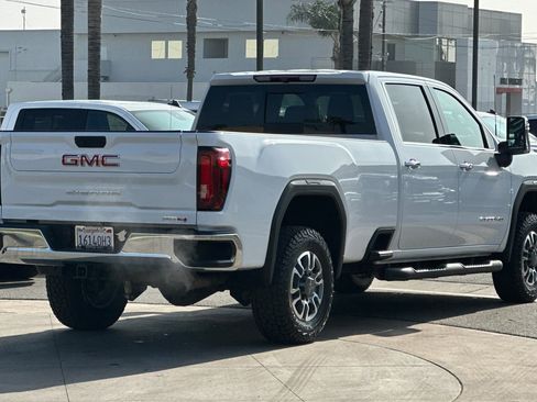 Certified 2021 GMC Sierra 2500 SLT w/ SLT Convenience Package image 4