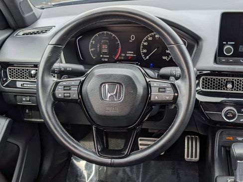 Used 2025 Honda Civic Sport image 16