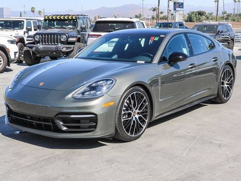 Used 2022 Porsche Panamera Platinum Edition RWD image 4