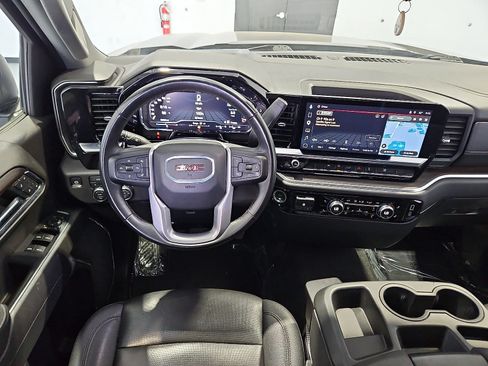 Used 2025 GMC Sierra 1500 SLT AWD/4WD image 14