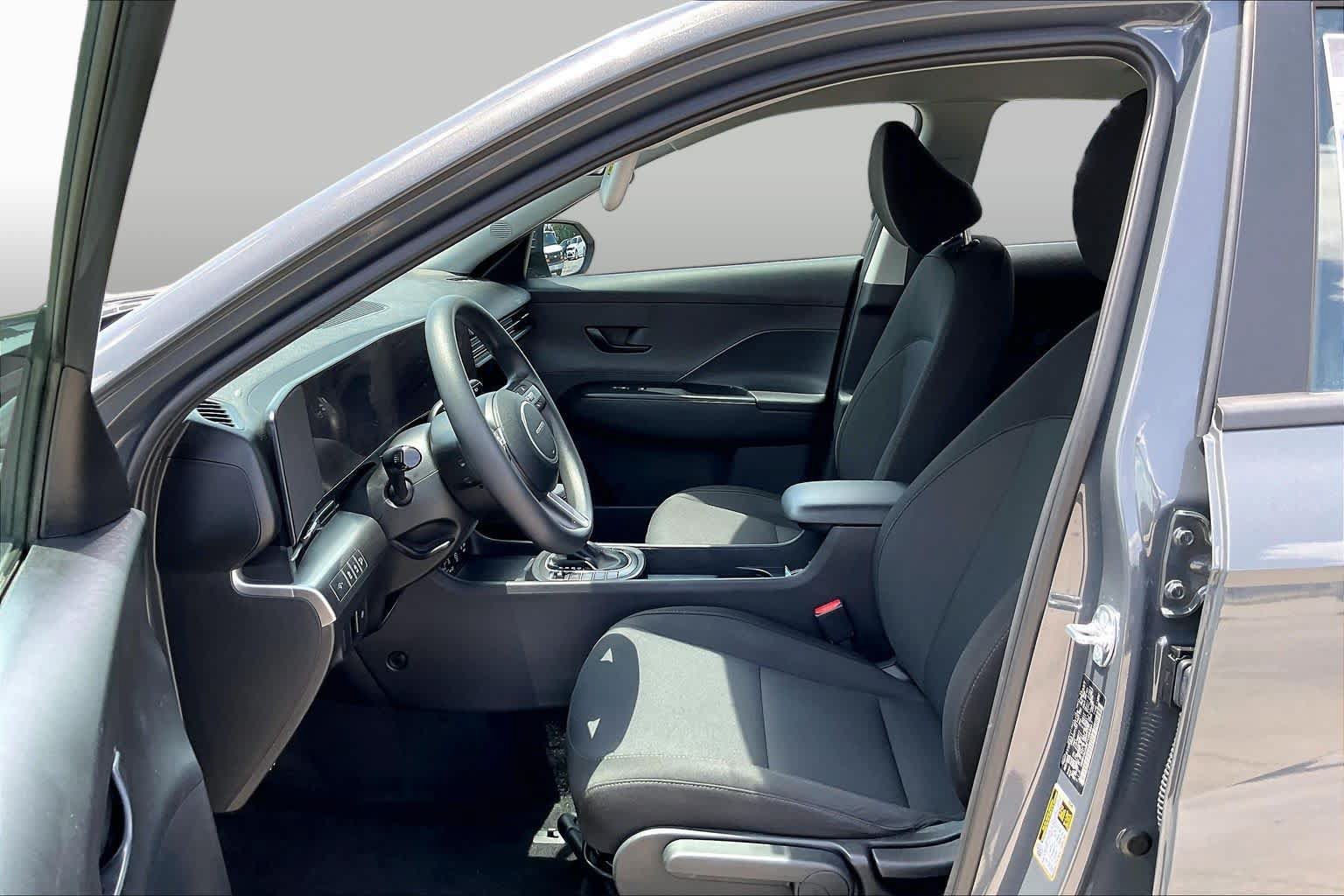 Used 2026 Hyundai Kona SE AWD/4WD image 8