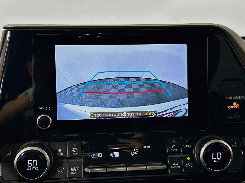 Used 2026 Toyota Highlander XLE AWD/4WD image 14