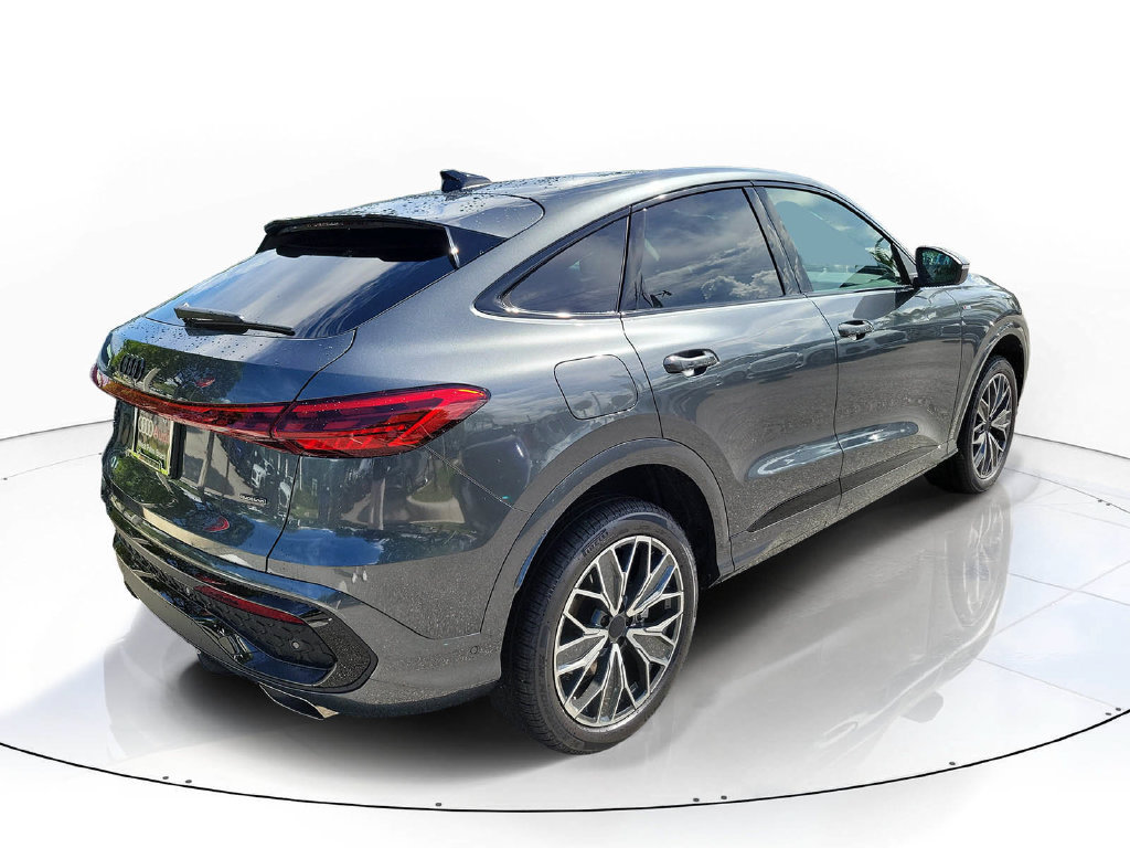 New 2026 Audi Q5 Premium AWD/4WD image 4