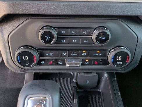 New 2026 Ford Bronco Outer Banks AWD/4WD image 28