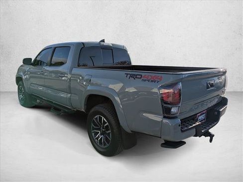 Used 2022 Toyota Tacoma TRD Sport w/ Technology Package image 7