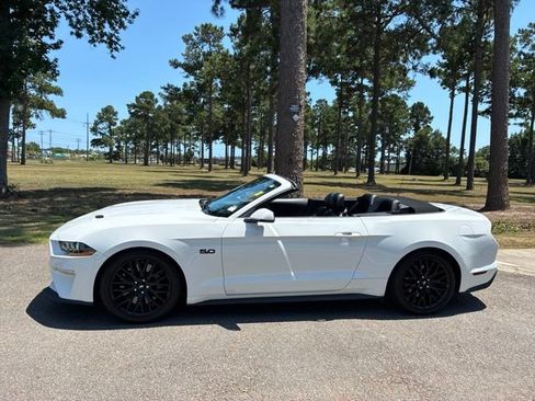 Used 2020 Ford Mustang GT Premium w/ GT Performance Package RWD image 6