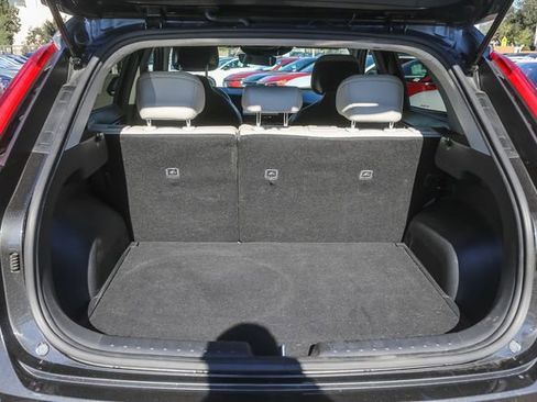 Used 2023 Kia Niro EX Touring image 27