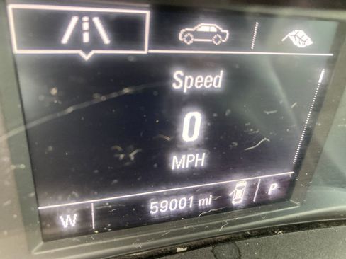 Used 2017 Chevrolet Cruze LT w/ Convenience Package image 20