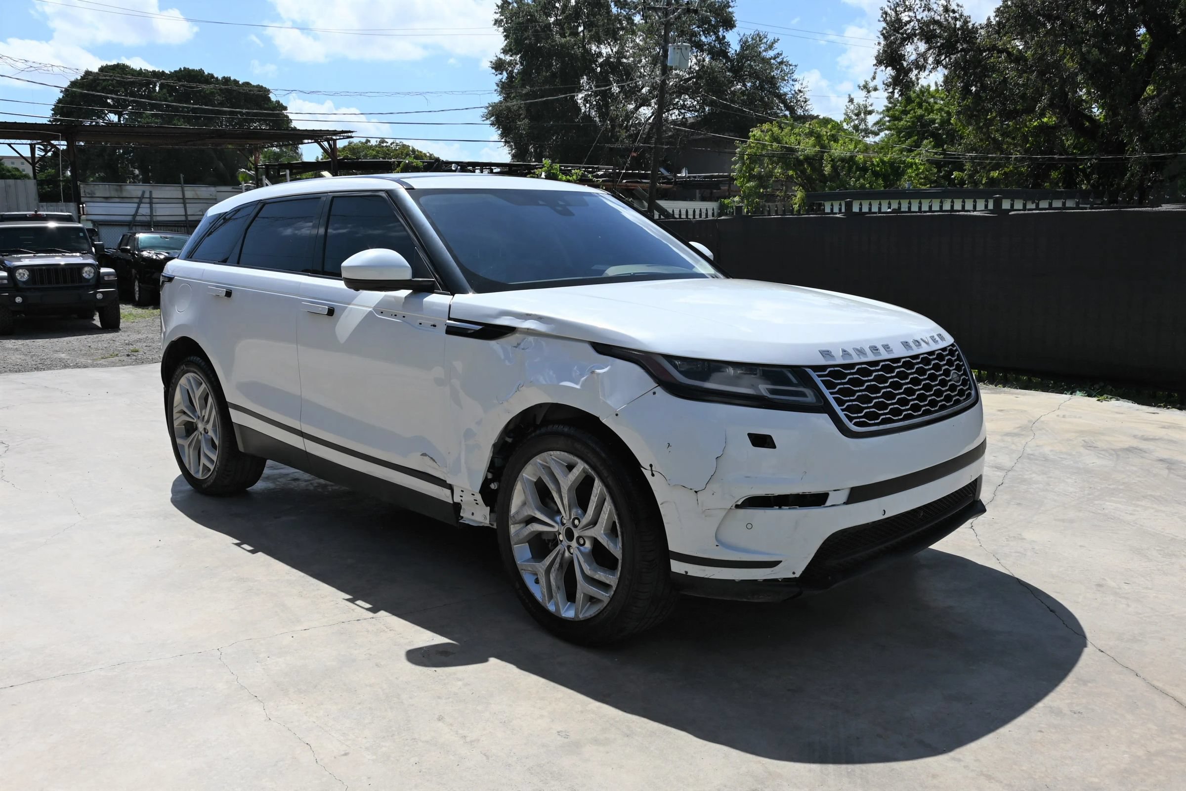 Used 2020 Land Rover Range Rover Velar S AWD/4WD image 2