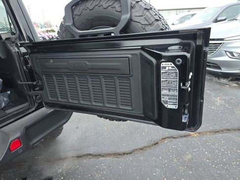 Used 2025 Jeep Wrangler Unlimited Rubicon 4xe w/ Safety Group image 53