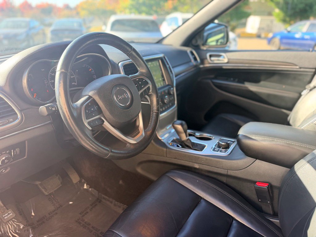 Used 2018 Jeep Grand Cherokee Limited AWD/4WD image 22