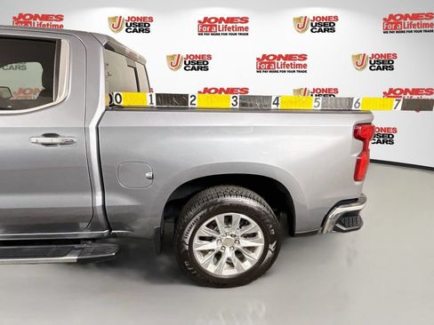 Used 2021 Chevrolet Silverado 1500 LTZ w/ LTZ Convenience Package II AWD/4WD image 31