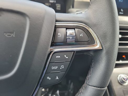 Certified 2023 Lincoln Nautilus FWD image 22