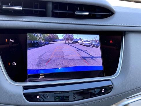 Used 2025 Cadillac XT5 Premium Luxury w/ LPO, Floor Liner Package AWD/4WD image 21