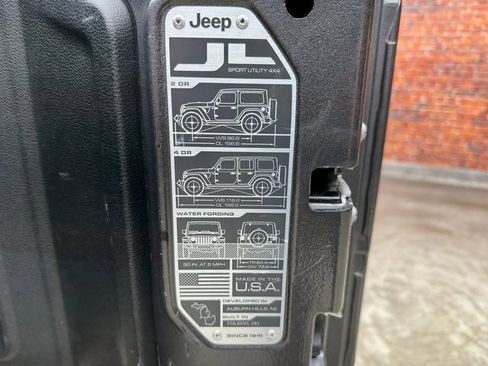 Used 2021 Jeep Wrangler Unlimited Sport image 4