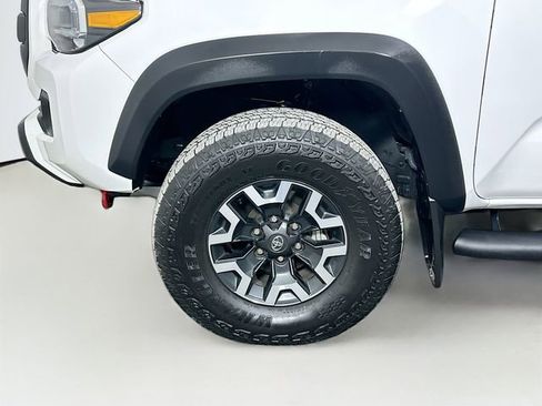 Used 2023 Toyota Tacoma TRD Off-Road image 27