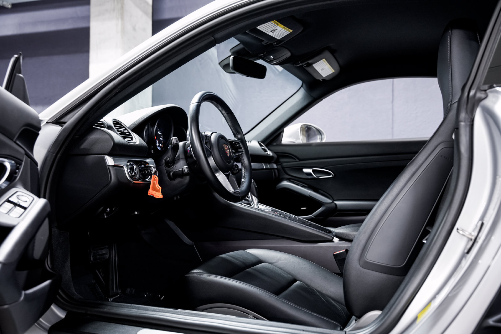 Used 2024 Porsche 718 Cayman RWD image 19