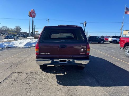 Used 2003 GMC Sierra 1500 SLT w/ SLT Preferred Equipment Group AWD/4WD image 4