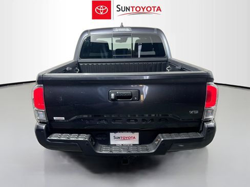 Used 2023 Toyota Tacoma TRD Sport w/ Technology Package AWD/4WD image 5