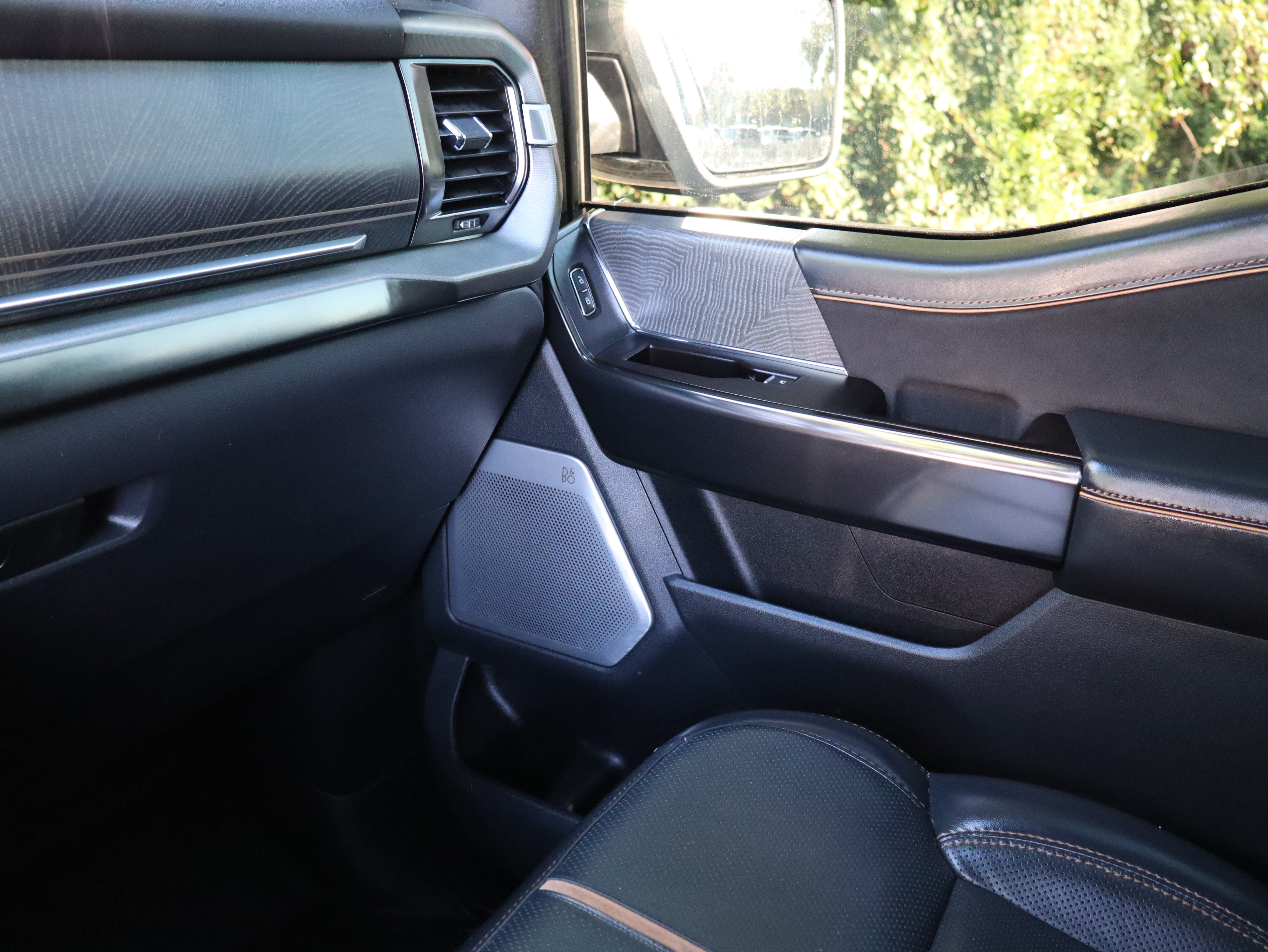 Used 2021 Ford F150 Platinum w/ Equipment Group 701A High AWD/4WD image 45