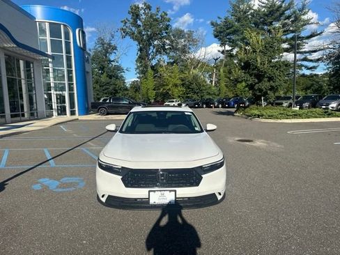 Certified 2023 Honda Accord EX image 3