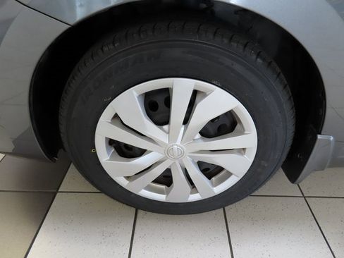 Used 2023 Nissan Versa S image 16