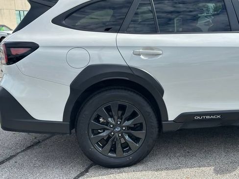 Used 2025 Subaru Outback Onyx Edition AWD/4WD image 11