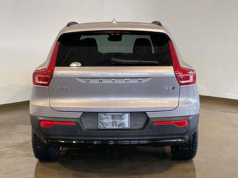Used 2026 Volvo XC40 B5 Core w/ Climate Package image 5