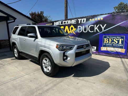Used 2021 Toyota 4Runner SR5 Premium AWD/4WD image 18