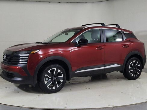 New 2026 Nissan Kicks SV w/ Charging Package image 3