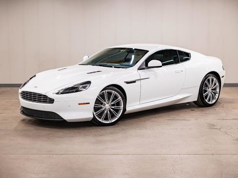 Used 2012 Aston Martin Virage Coupe image 16