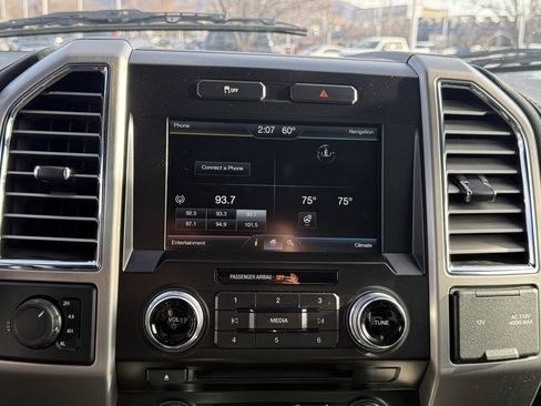 Used 2015 Ford F150 Platinum image 18