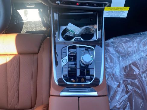 New 2027 BMW X7 xDrive40i w/ Executive Package AWD/4WD image 11
