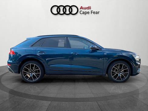 Used 2019 Audi Q8 Prestige w/ Luxury Package AWD/4WD image 6