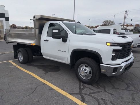 New 2025 Chevrolet Silverado 3500 W/T w/ WT Convenience Package image 4
