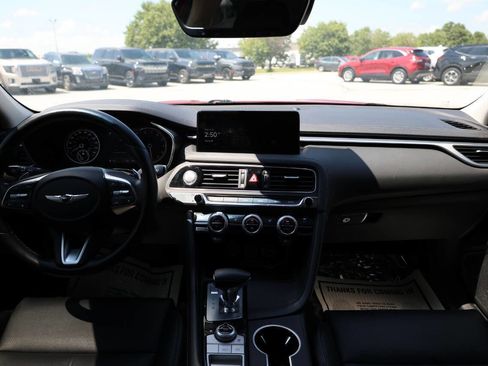 Used 2023 Genesis G70 2.0T image 14