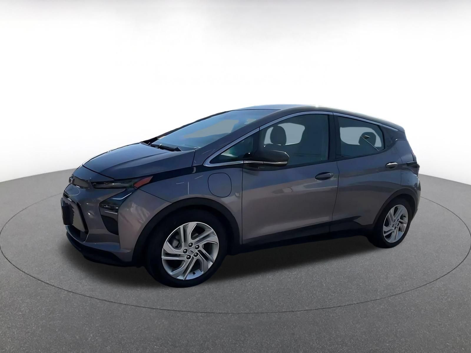 Used 2023 Chevrolet Bolt LT w/ Driver Confidence Package FWD image 7