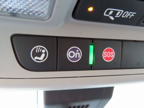 Certified 2023 Chevrolet Equinox LT image 11