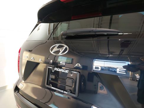 Used 2024 Hyundai Palisade Limited image 32