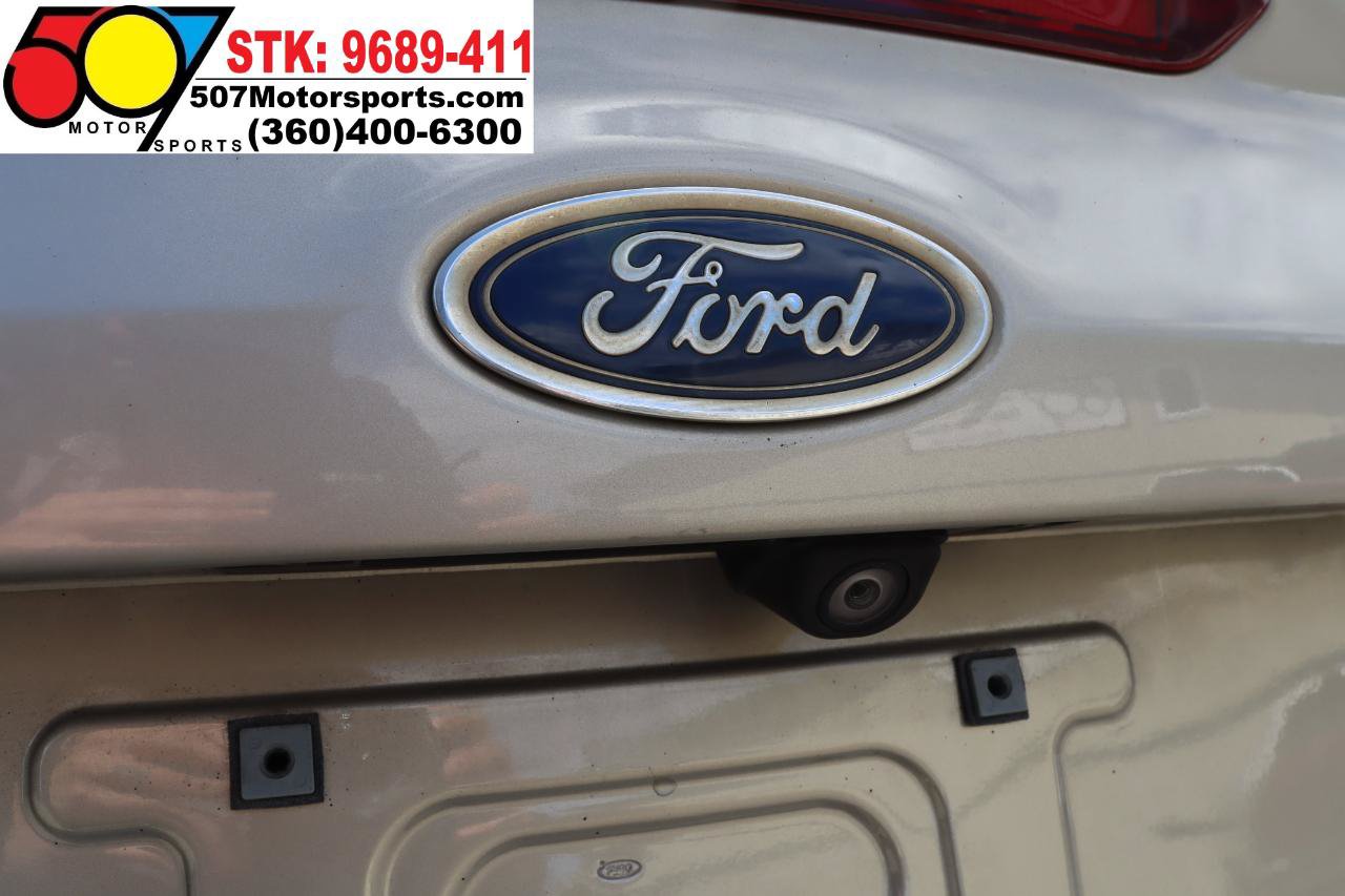 Used 2016 Ford Focus SE FWD image 18