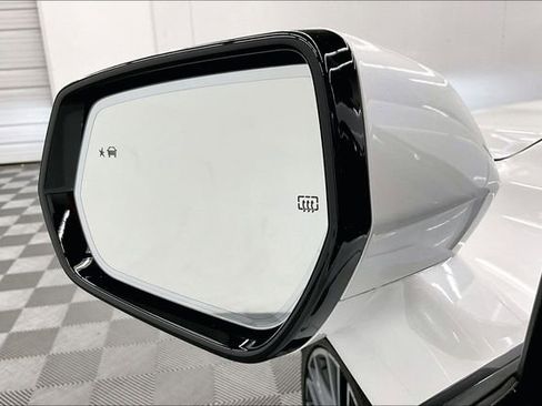 Used 2024 Cadillac XT4 Sport AWD/4WD image 40