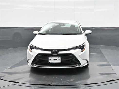 Certified 2026 Toyota Corolla LE image 29
