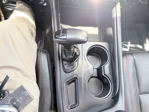 Used 2024 Dodge Durango GT RWD image 38
