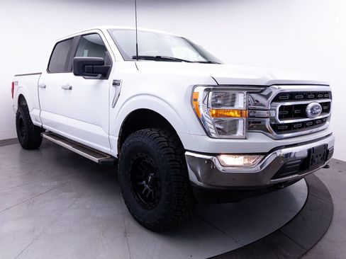 Used 2023 Ford F150 XLT w/ XTR Package AWD/4WD image 11