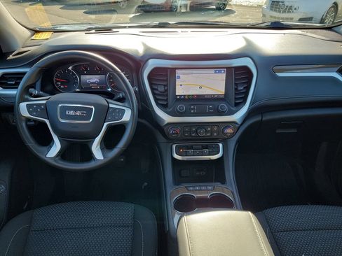 Certified 2023 GMC Acadia SLE image 34