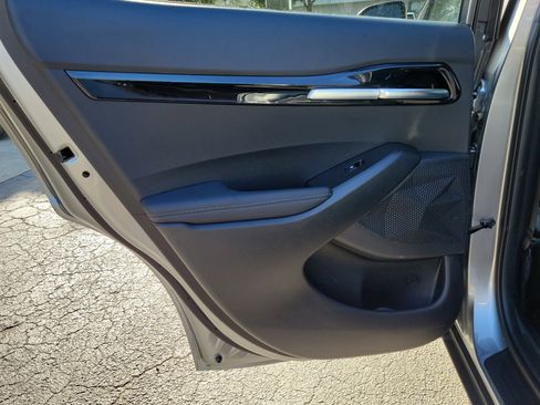 Used 2025 Kia Seltos S FWD image 10